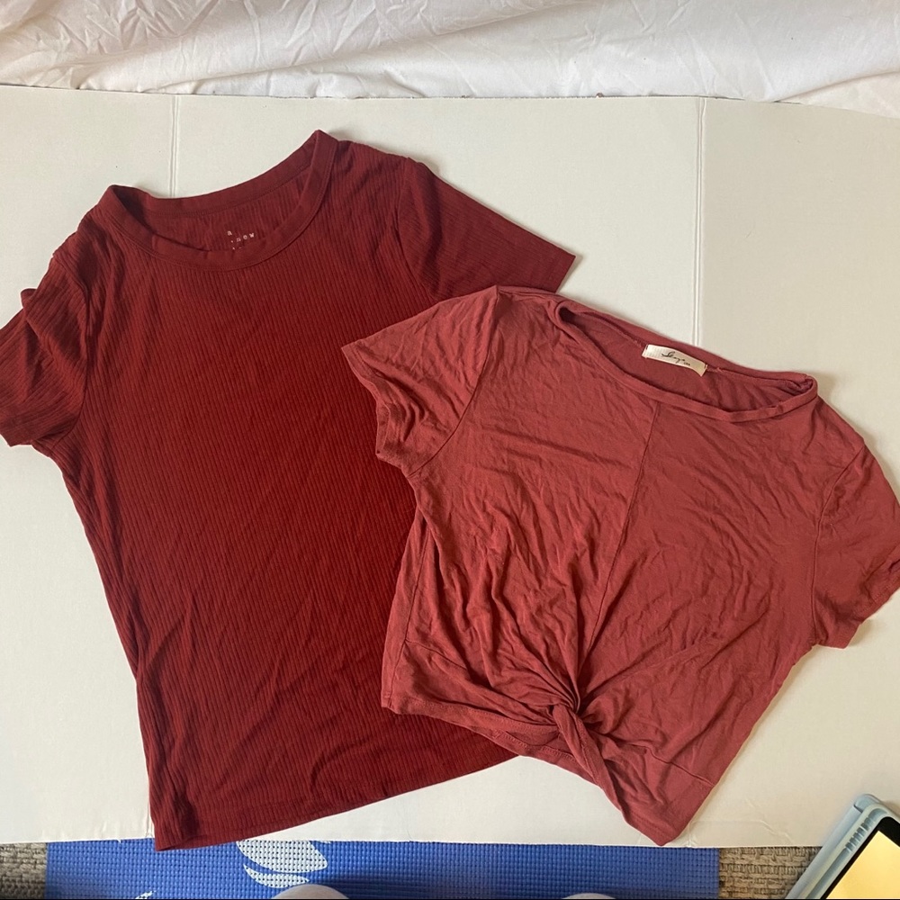 Red tees bundle